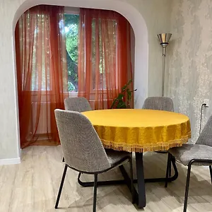 Spacious Dinamo Апартаменты Тбилиси
