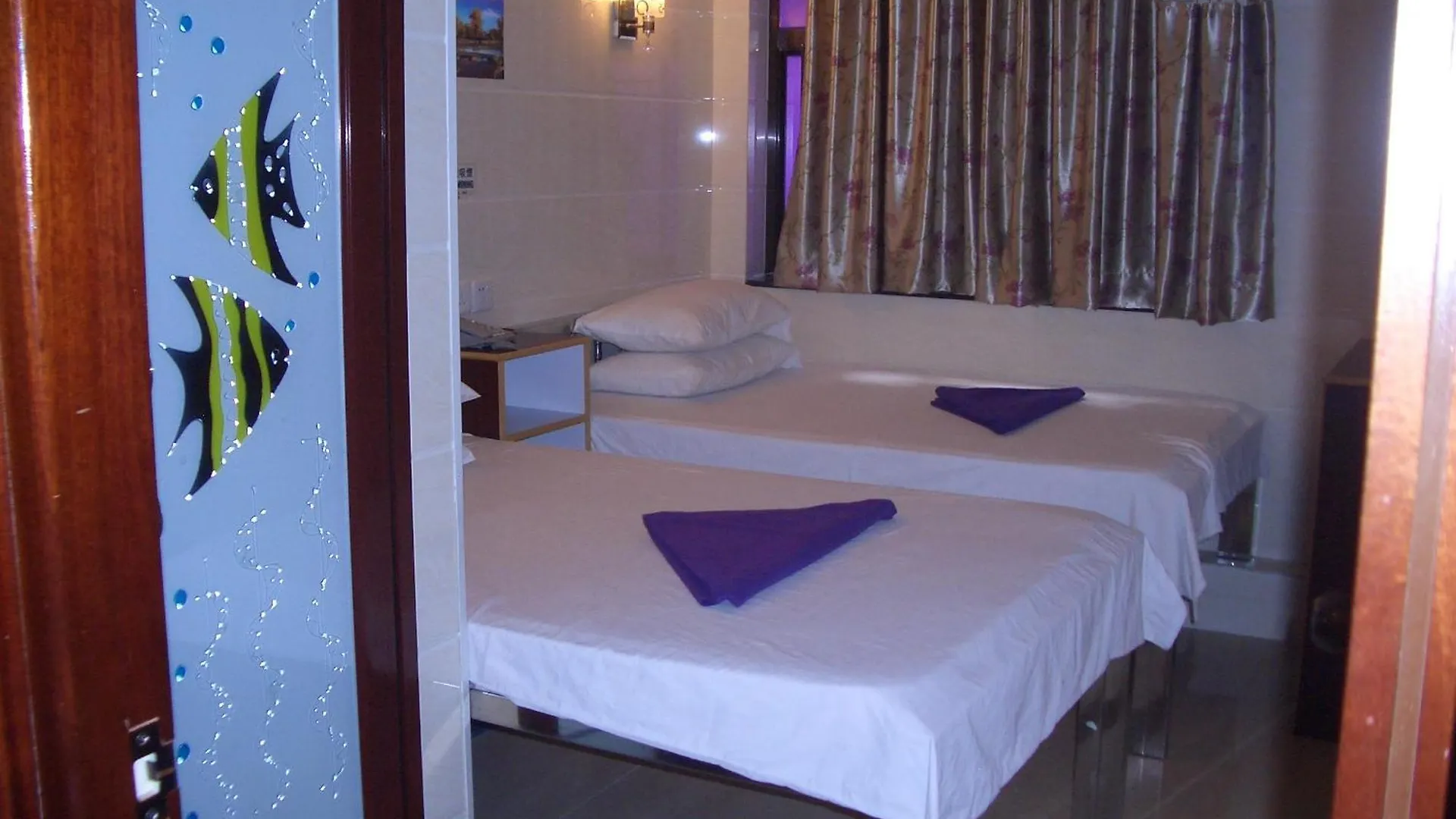 Maple Leaf Guest House Hong Kong 0*,  China