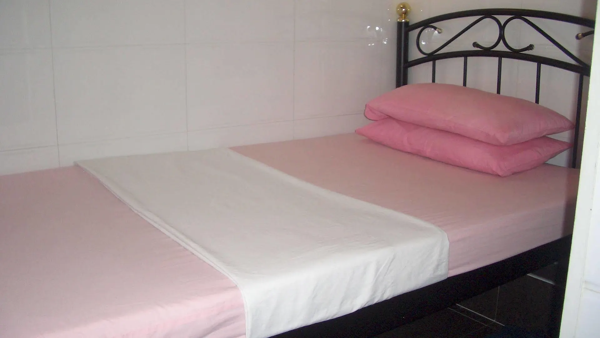 Maple Leaf Guest House Hong Kong China