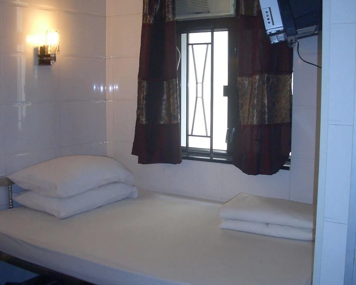 Maple Leaf Guest House Hong Kong China